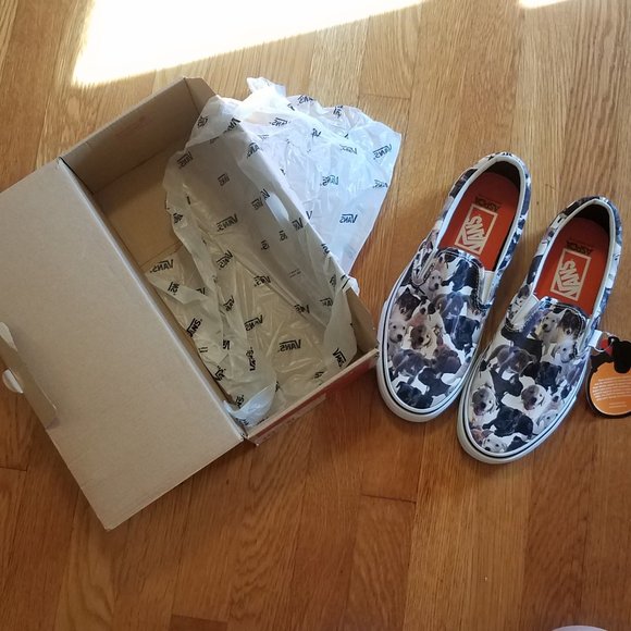 NIB Vans Slip On ASPCA Puppies Dogs True White Sneakers Men 9.5 Woman 11 - Picture 1 of 9